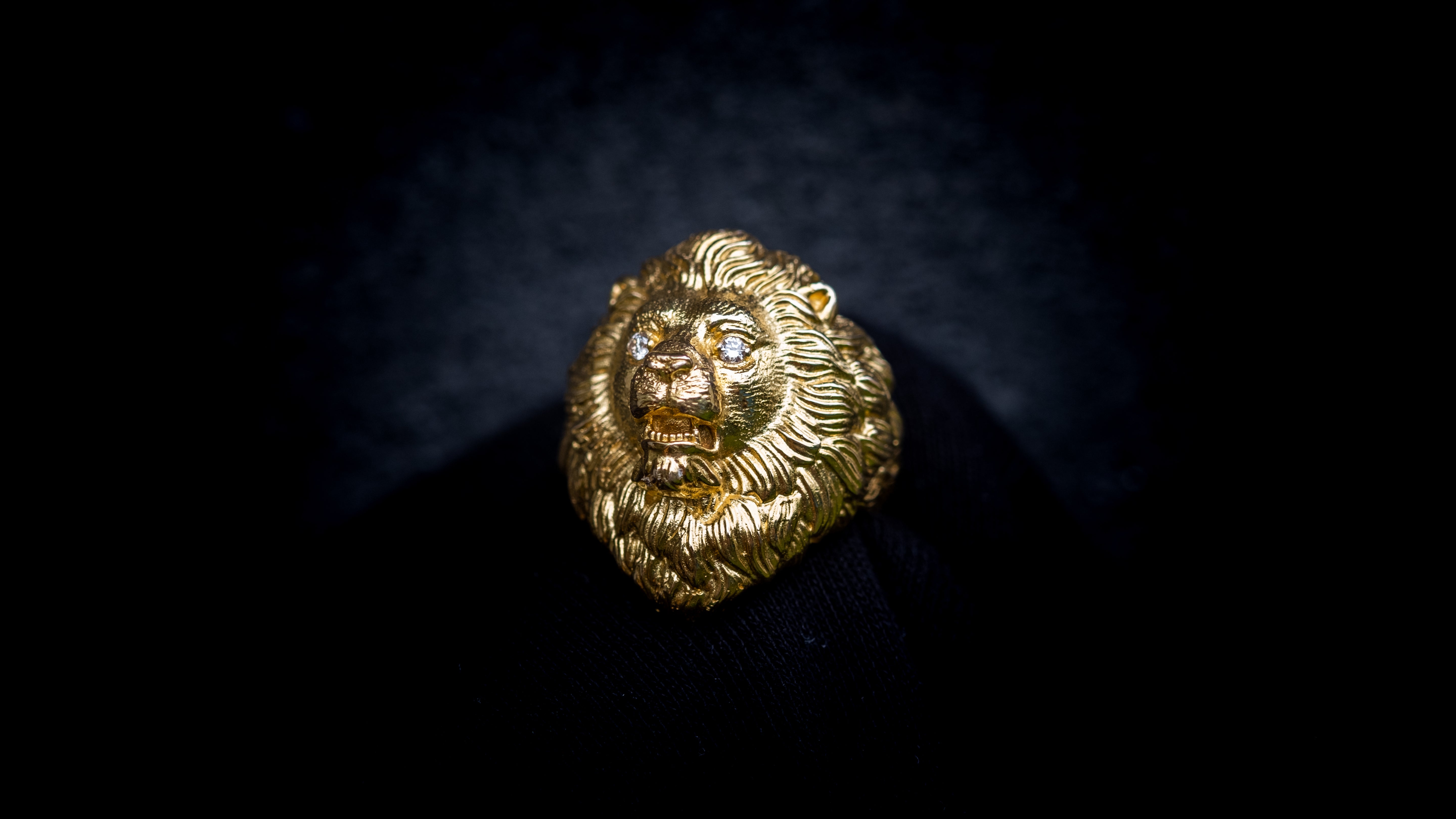 14K Gold Lion Head Ring