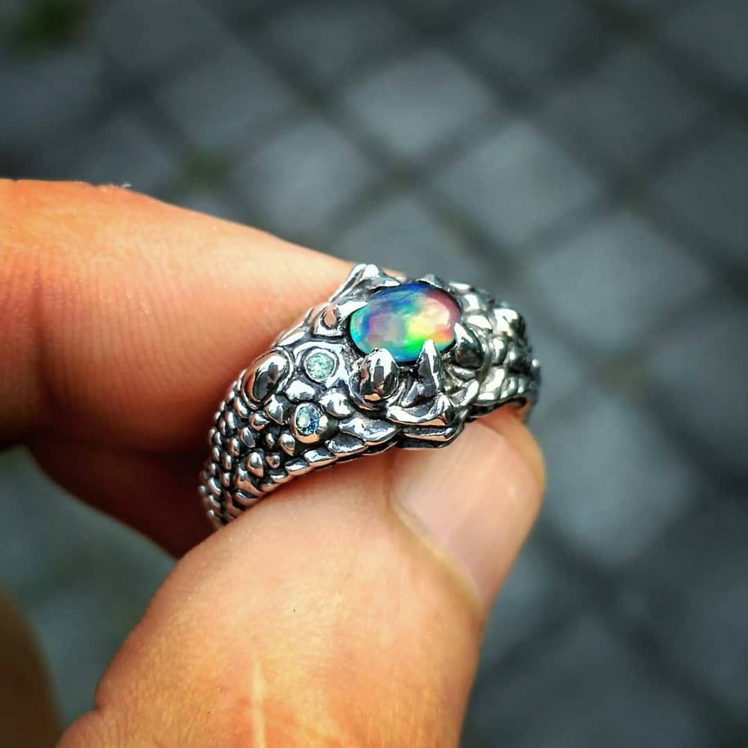 Dragon Ring with Gemstone 'Dragon Eye'