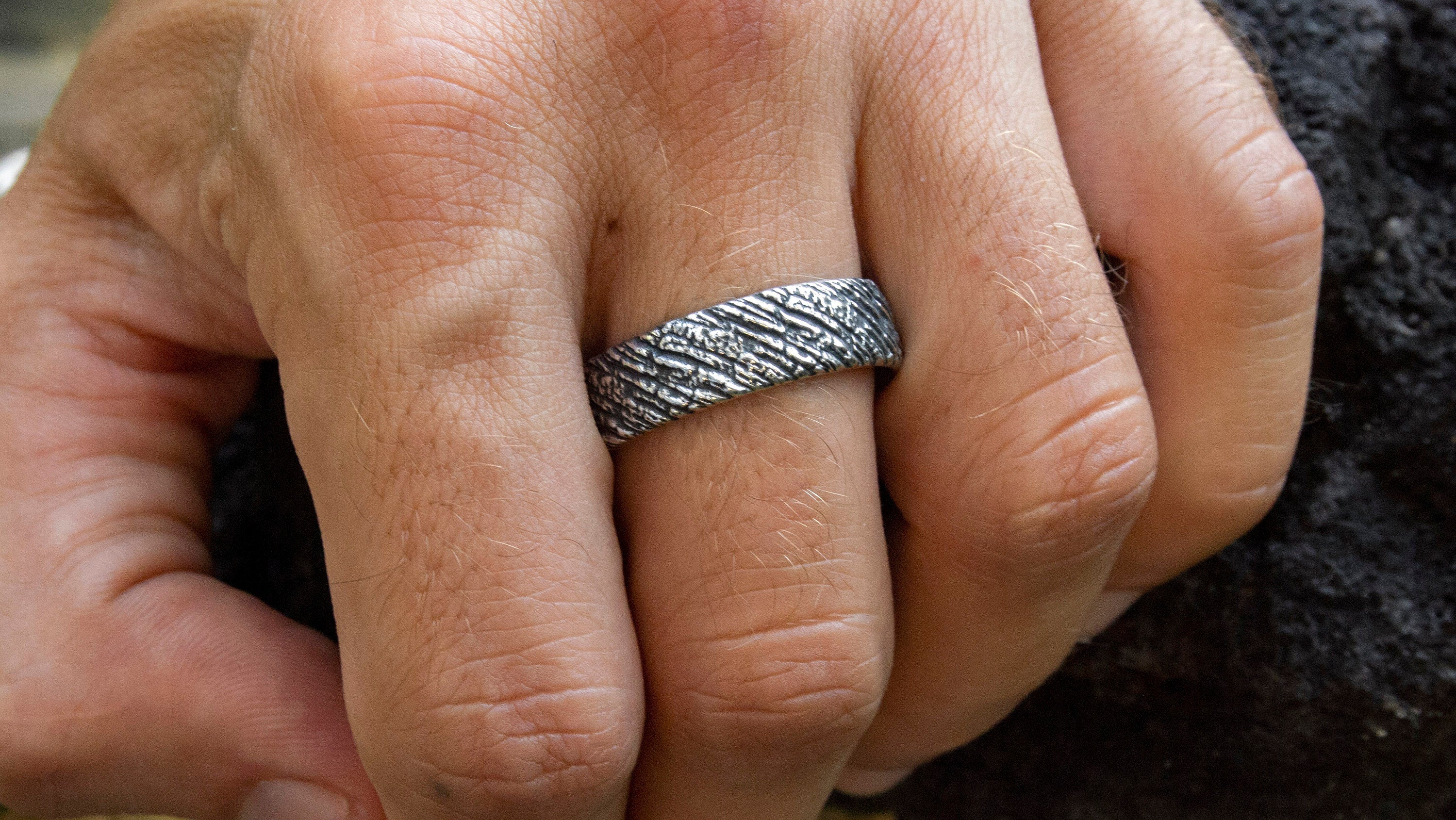 Tree Bark Ring | Wood Bark Band | Tree bark wedding band | Rustic Wedding Band | Rustic Wedding Ring | Textured ring