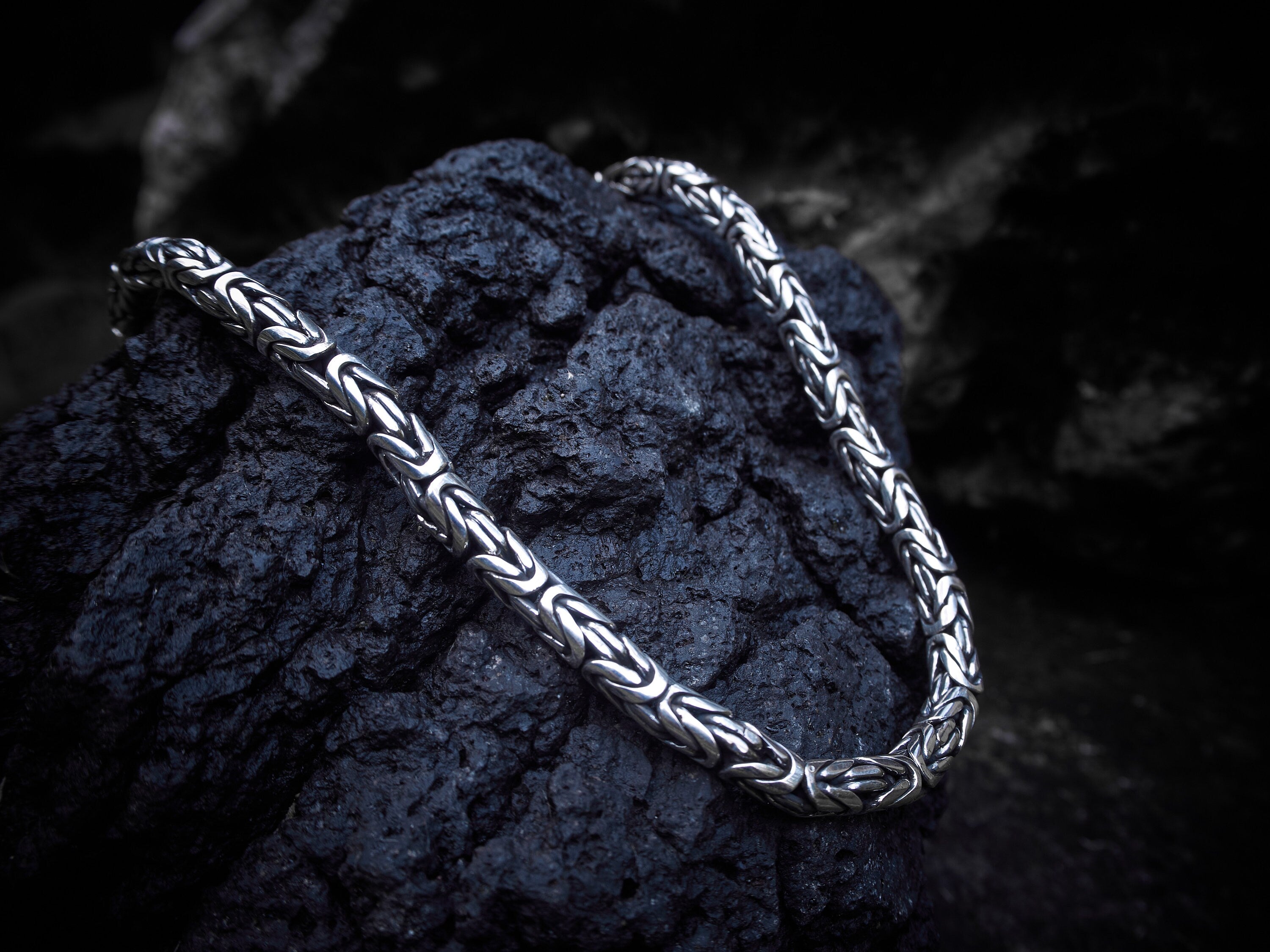 Side view of handmade heavy silver Byzantine chain