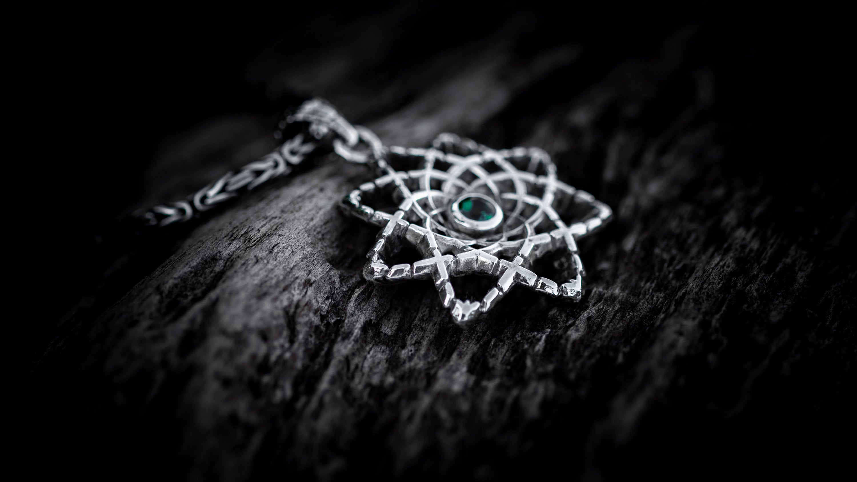 Sacred Geometry Mandala Necklace 'Nucleus'