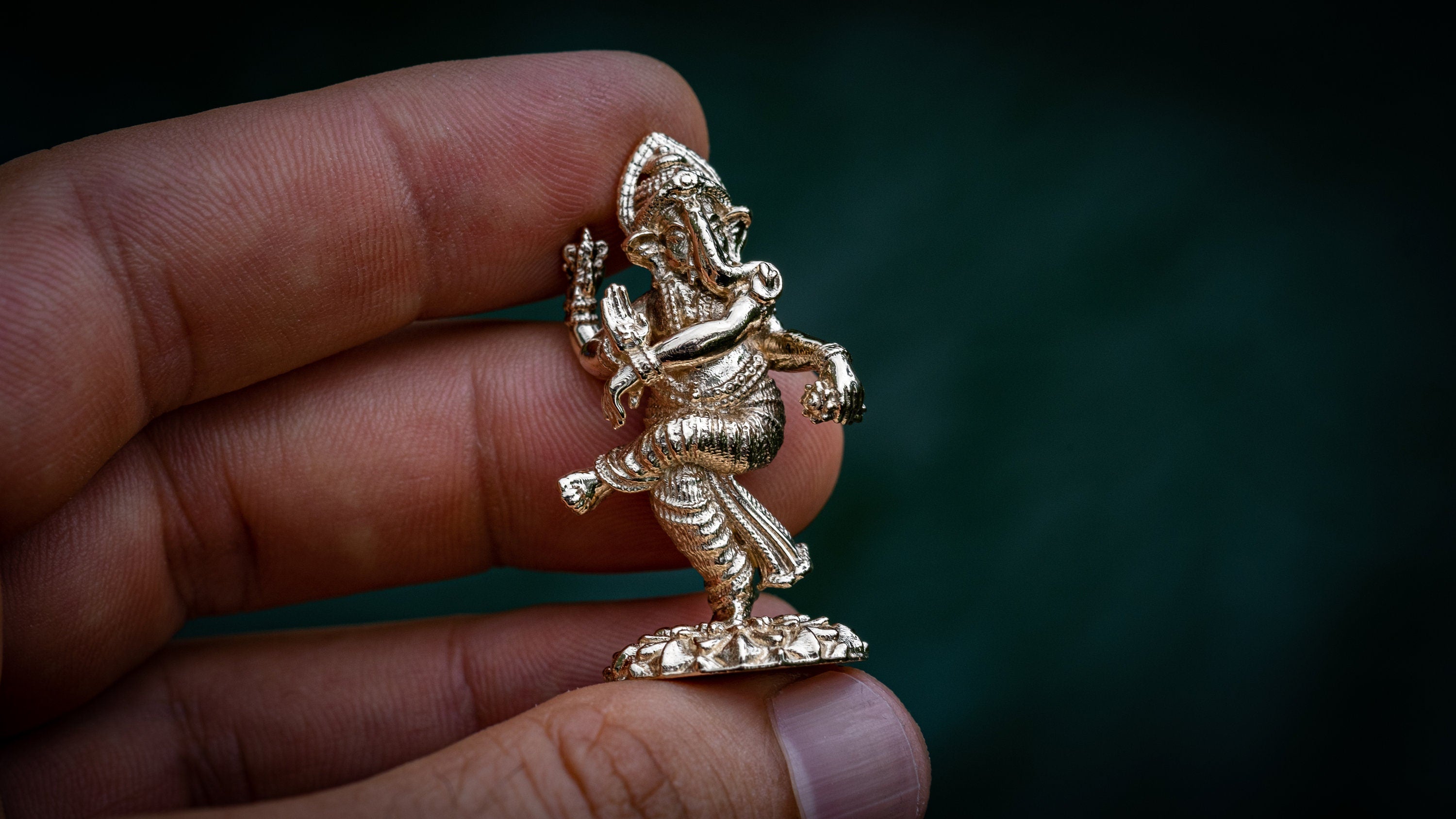 Gold Ganesha Statue | Lord Ganesha Statue | Solid Gold Hindu Idol | Gold Goddess Statue