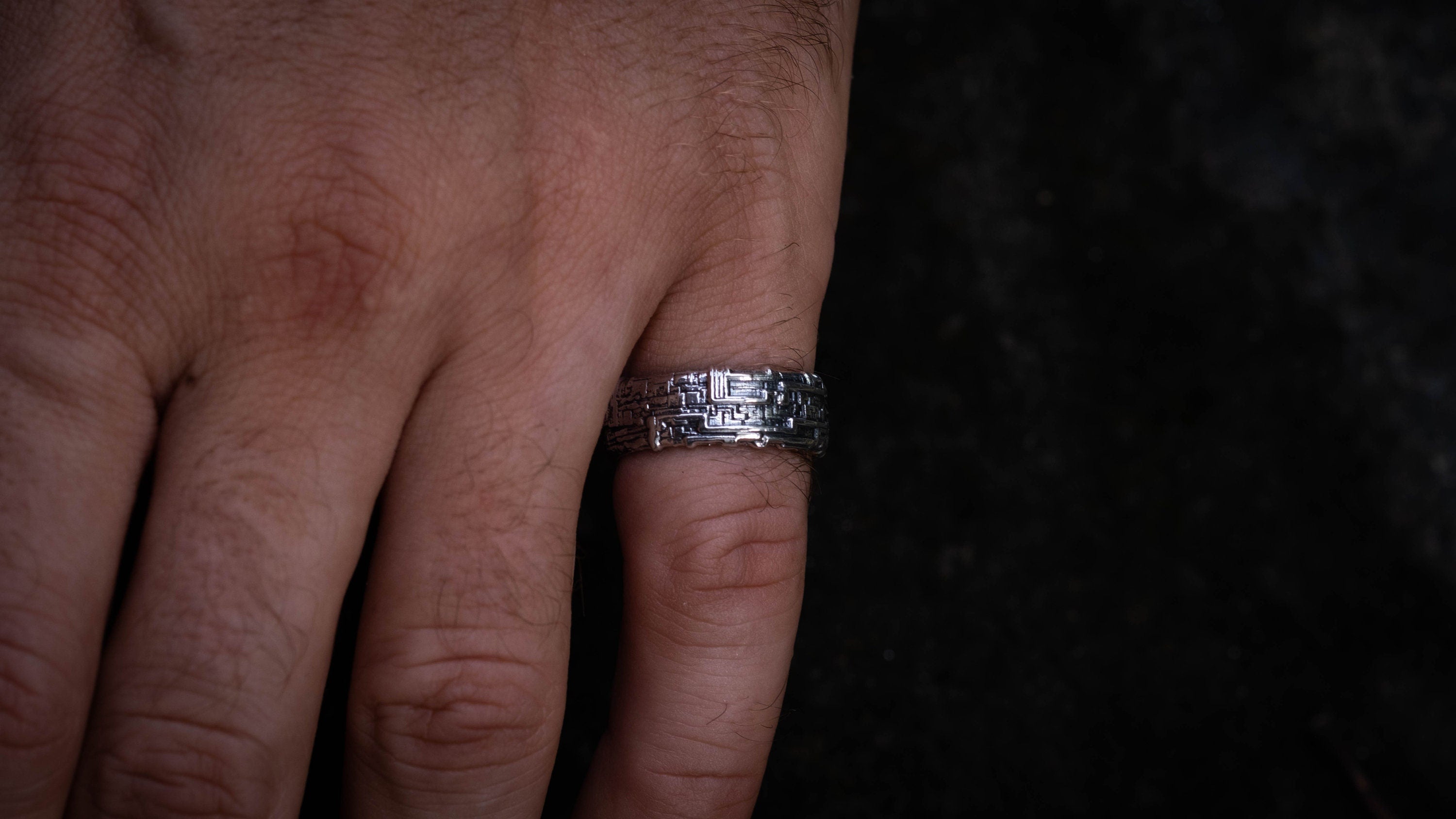 Futuristic Ring 'Atar' | Geometric Sci-Fi Ring | Dune Cyberpunk Jewelry