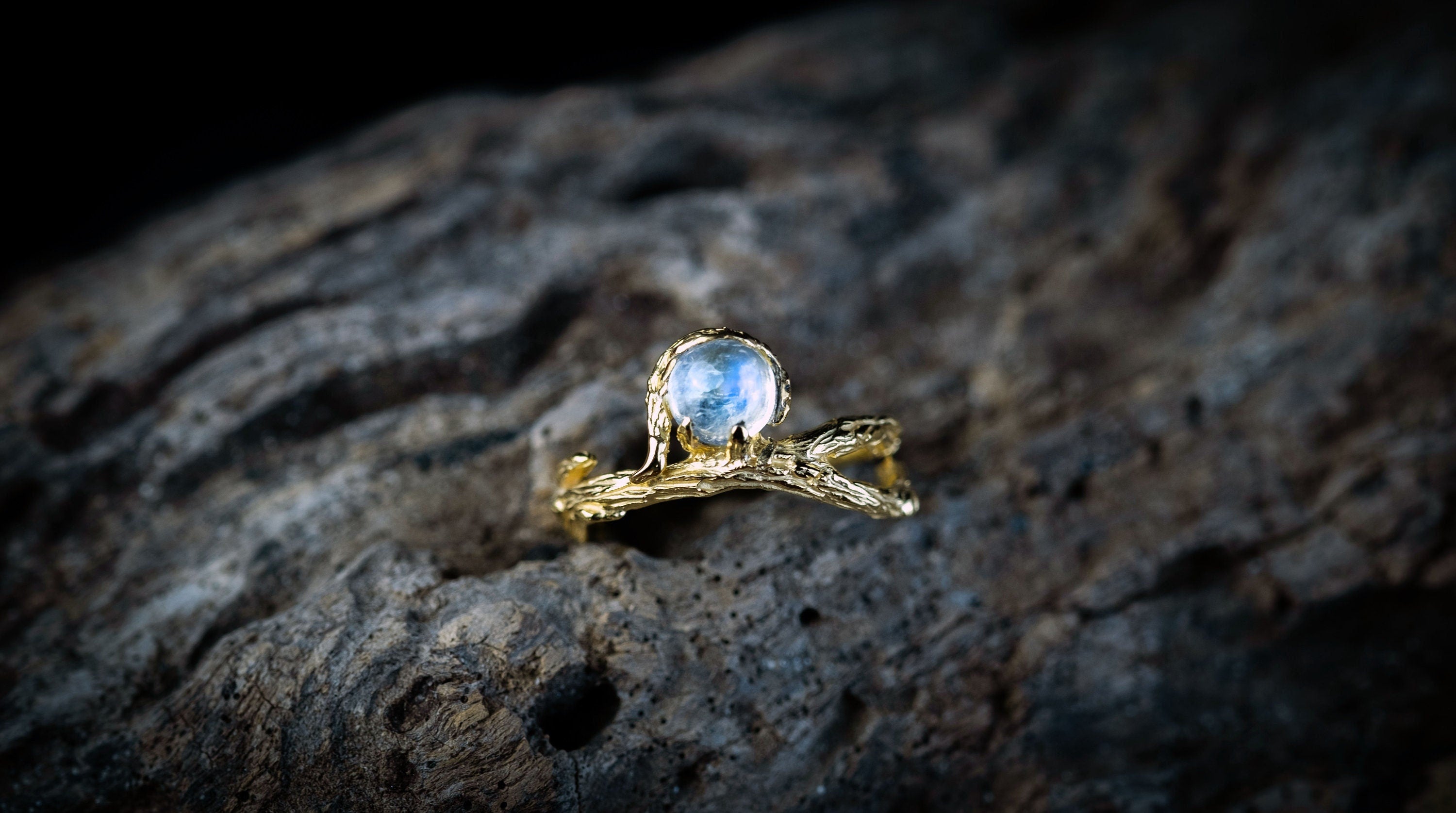 Rainbow Moonstone Gold Engagement Women's Ring 'Bine' | Moonstone Engagement Ring | Solid Gold Ring | Twig Ring | Nature Inspired