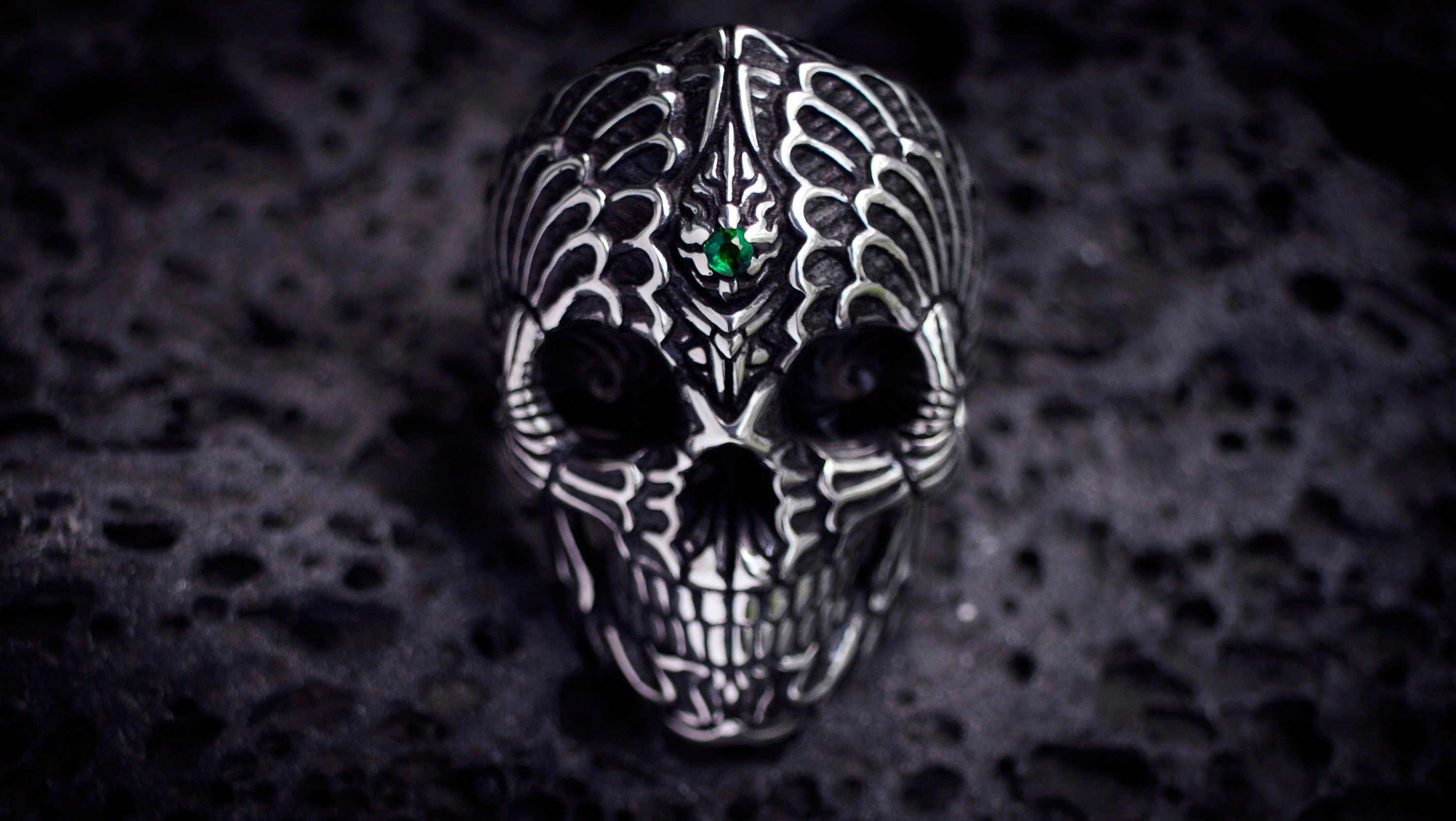 Silver Skull Ring 'Spiral'