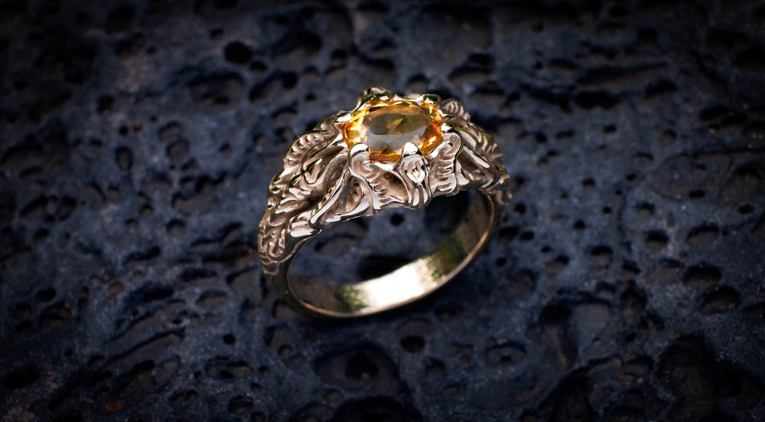 Gold Elven Ring 'Vibra'
