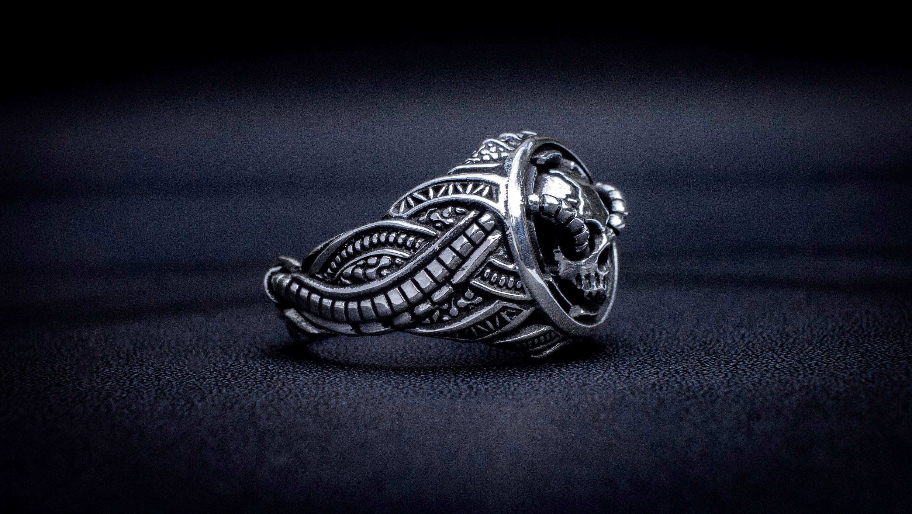 BioMech Skull Ring
