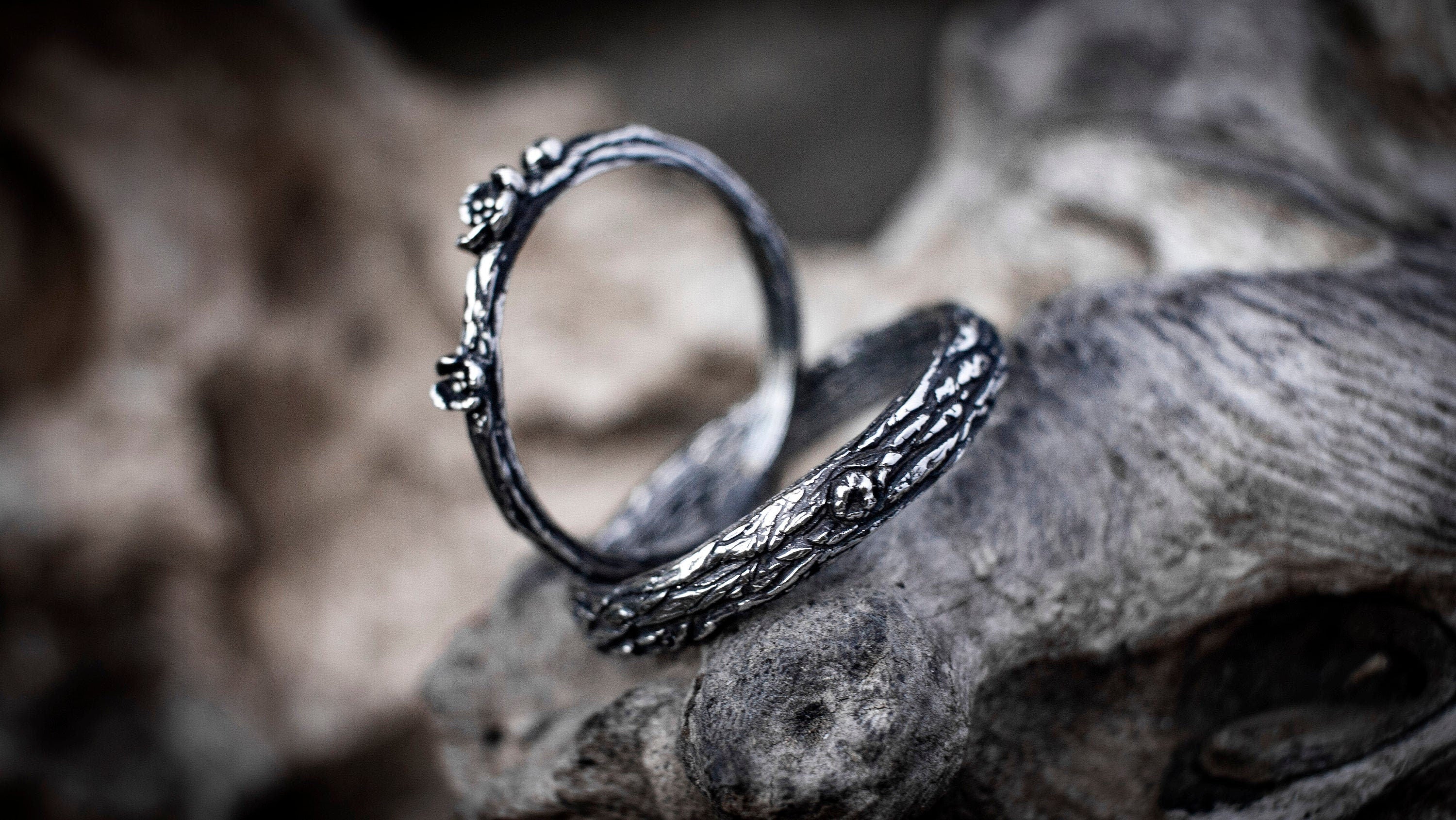 14K Gold Tree Bark Wedding Band