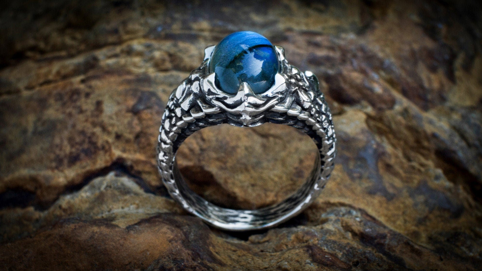 Dragon ring 'Dragon Claw'