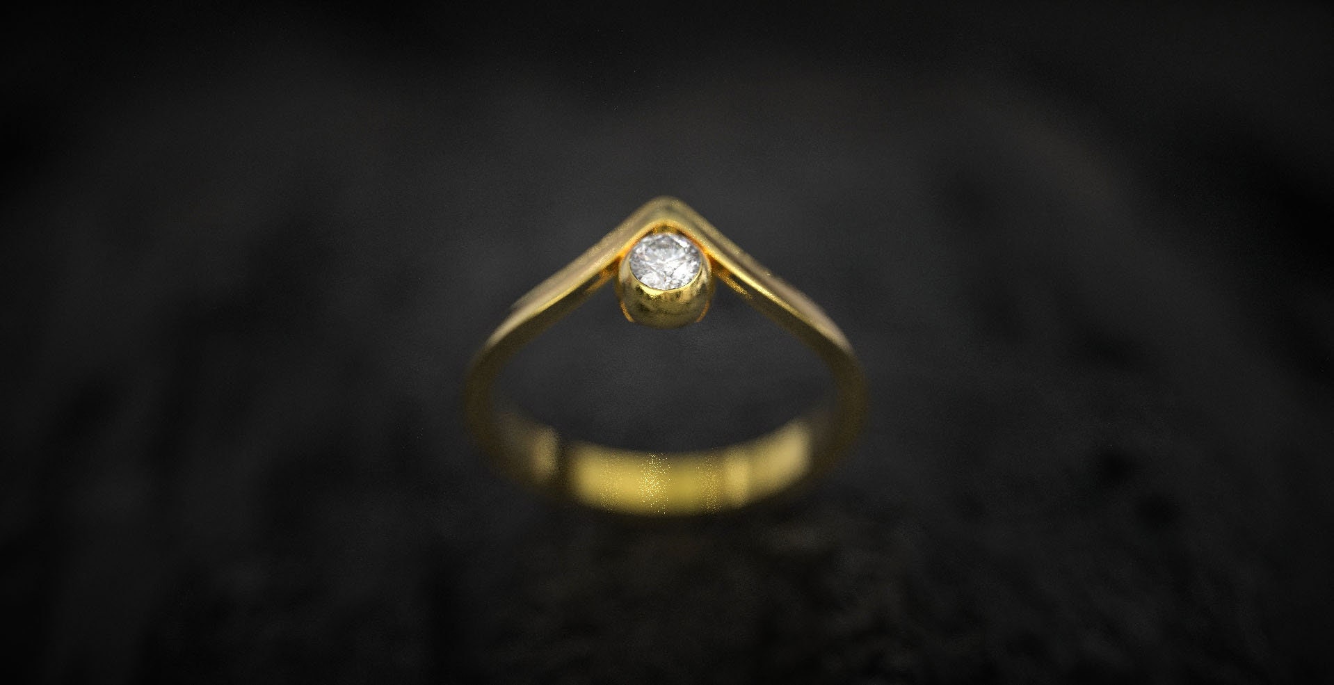 V Shape Gold Engagement Ring with Gemstone