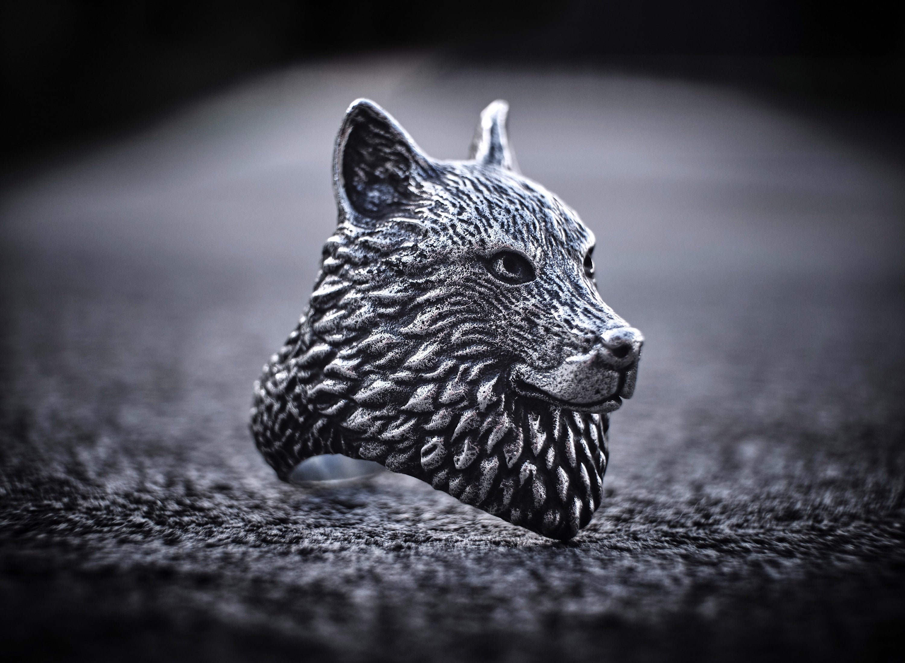 Wolf Head Men Ring