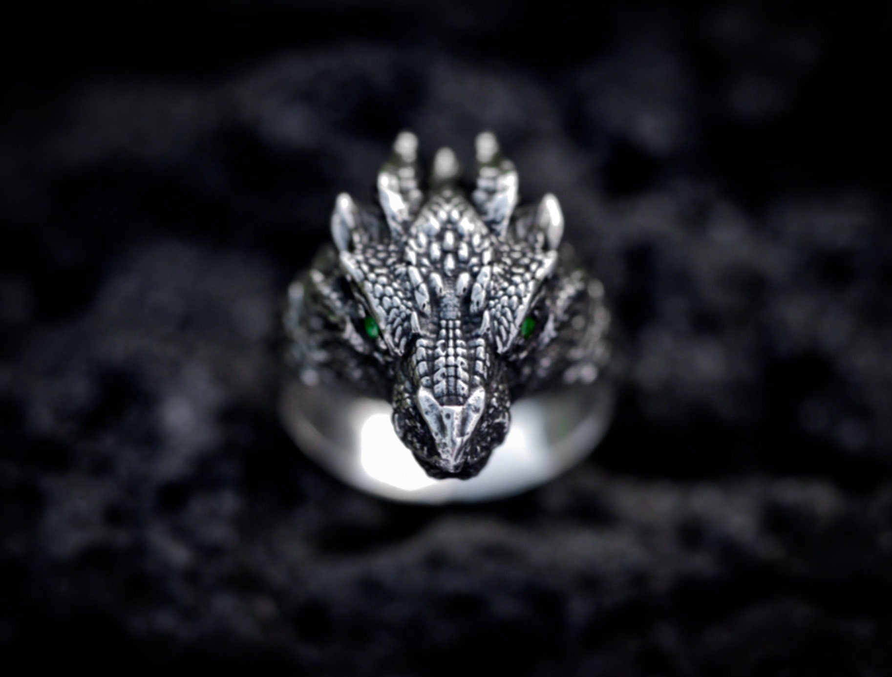 Dragon Head Ring