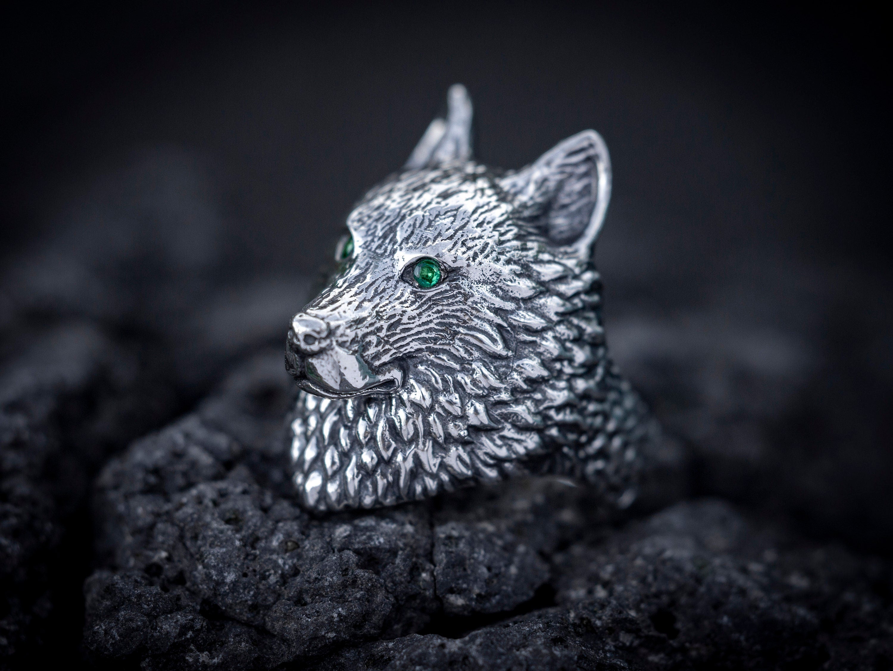 Wolf Head Men Ring