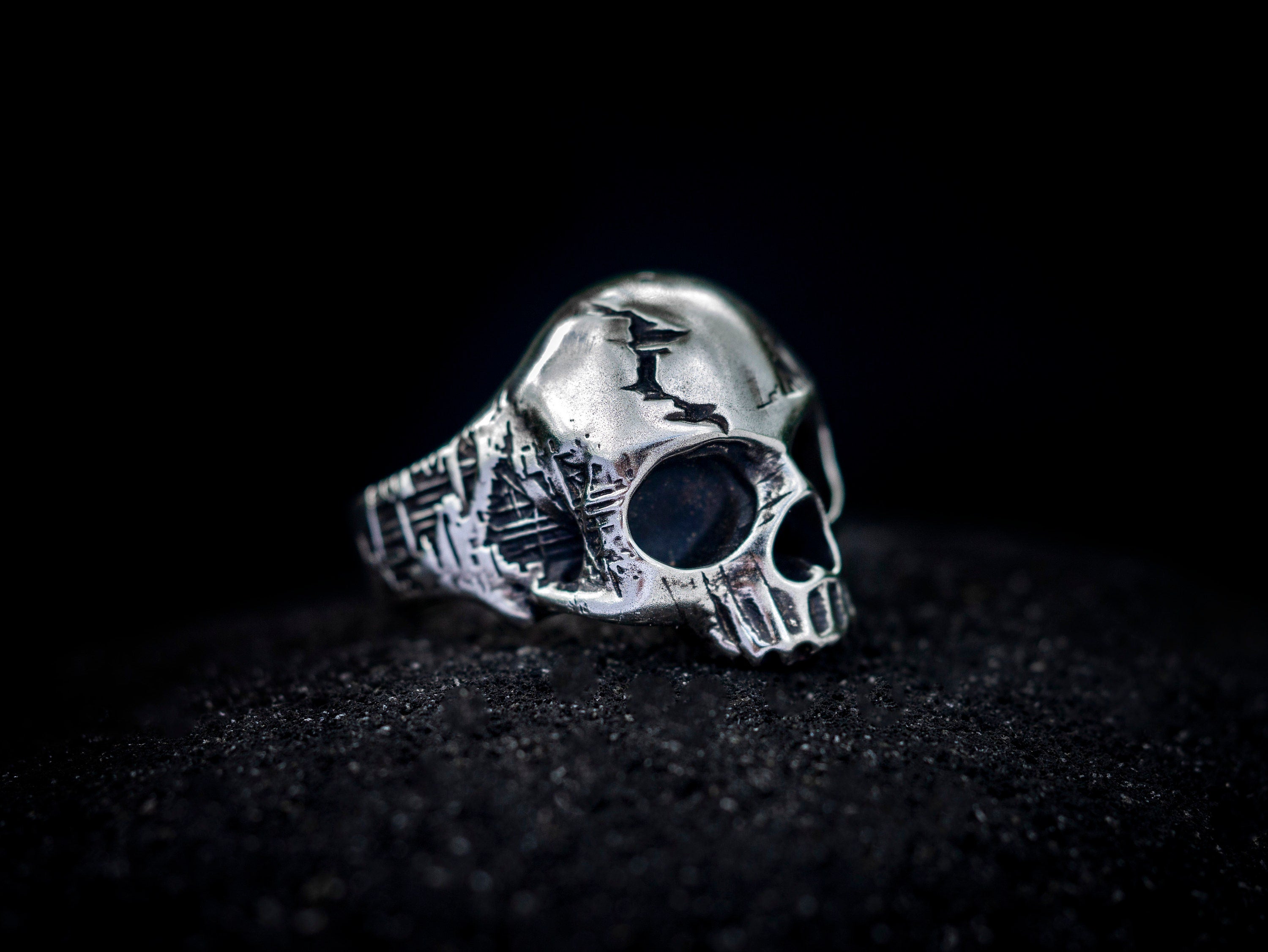 Mens Skull Ring 'Cyborg'