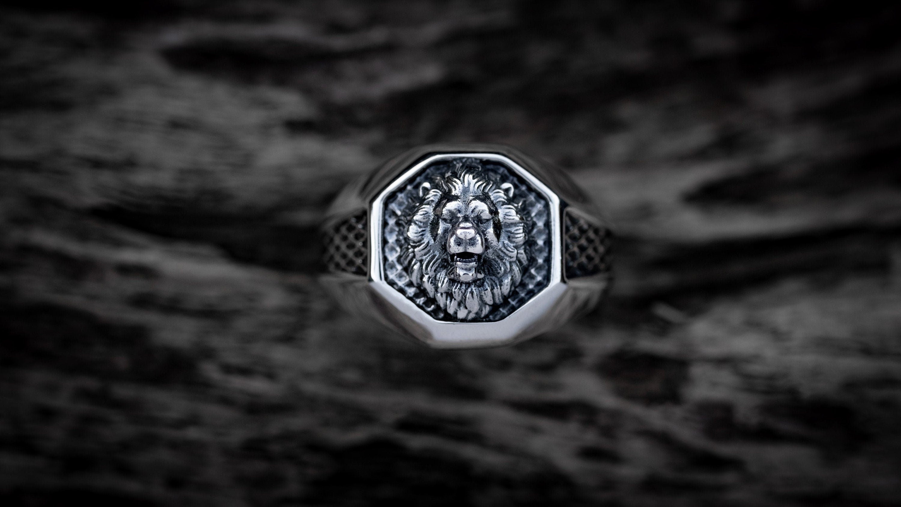Lion Head Signet Ring