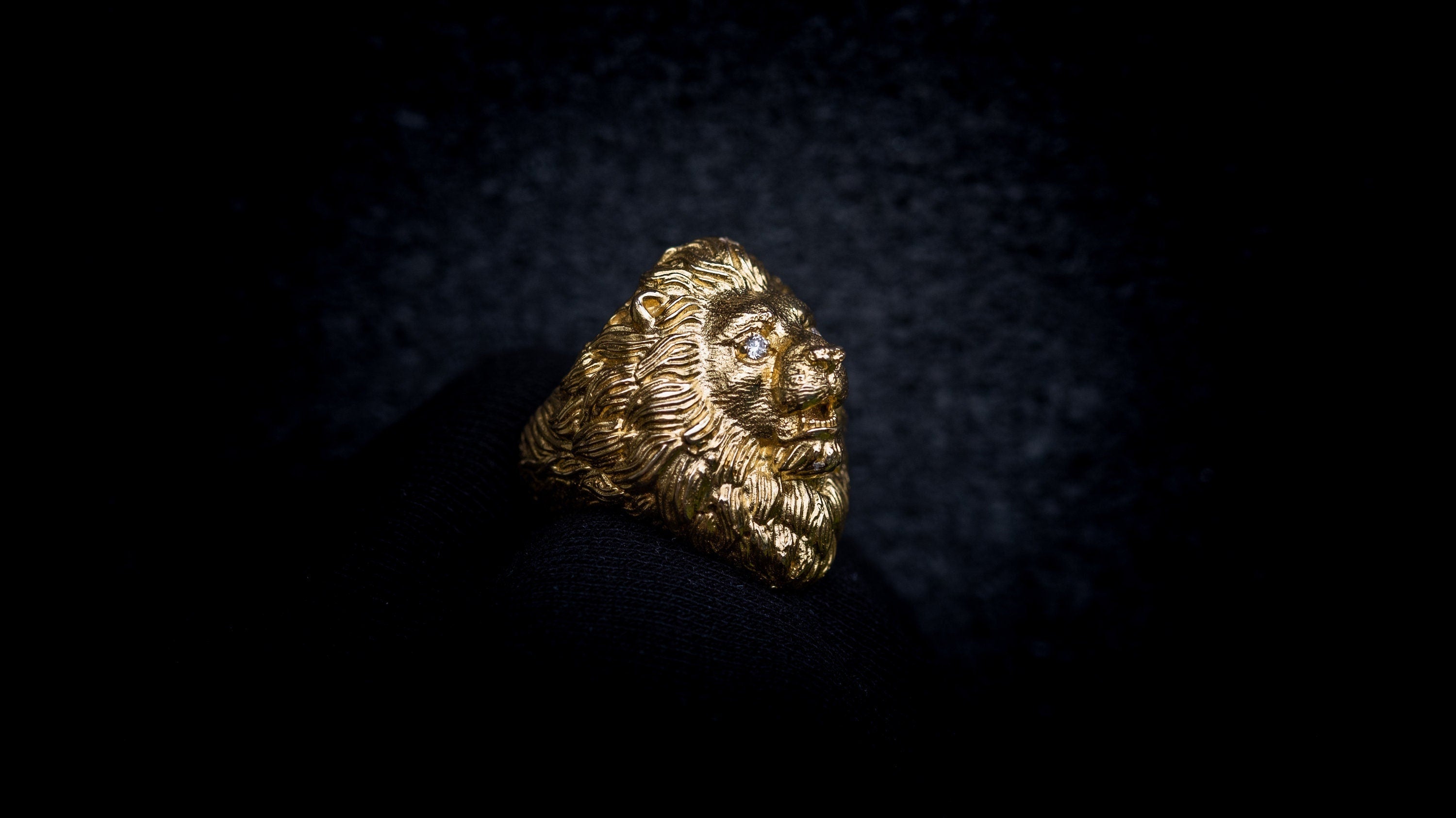 14K Gold Lion Head Ring