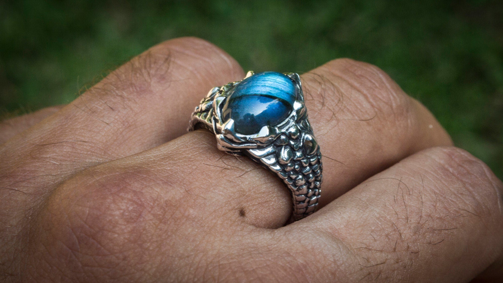 Dragon ring 'Dragon Claw' | Dragon Claw ring | Dragon Jewelry | Scales ring | Cool Mens Rings