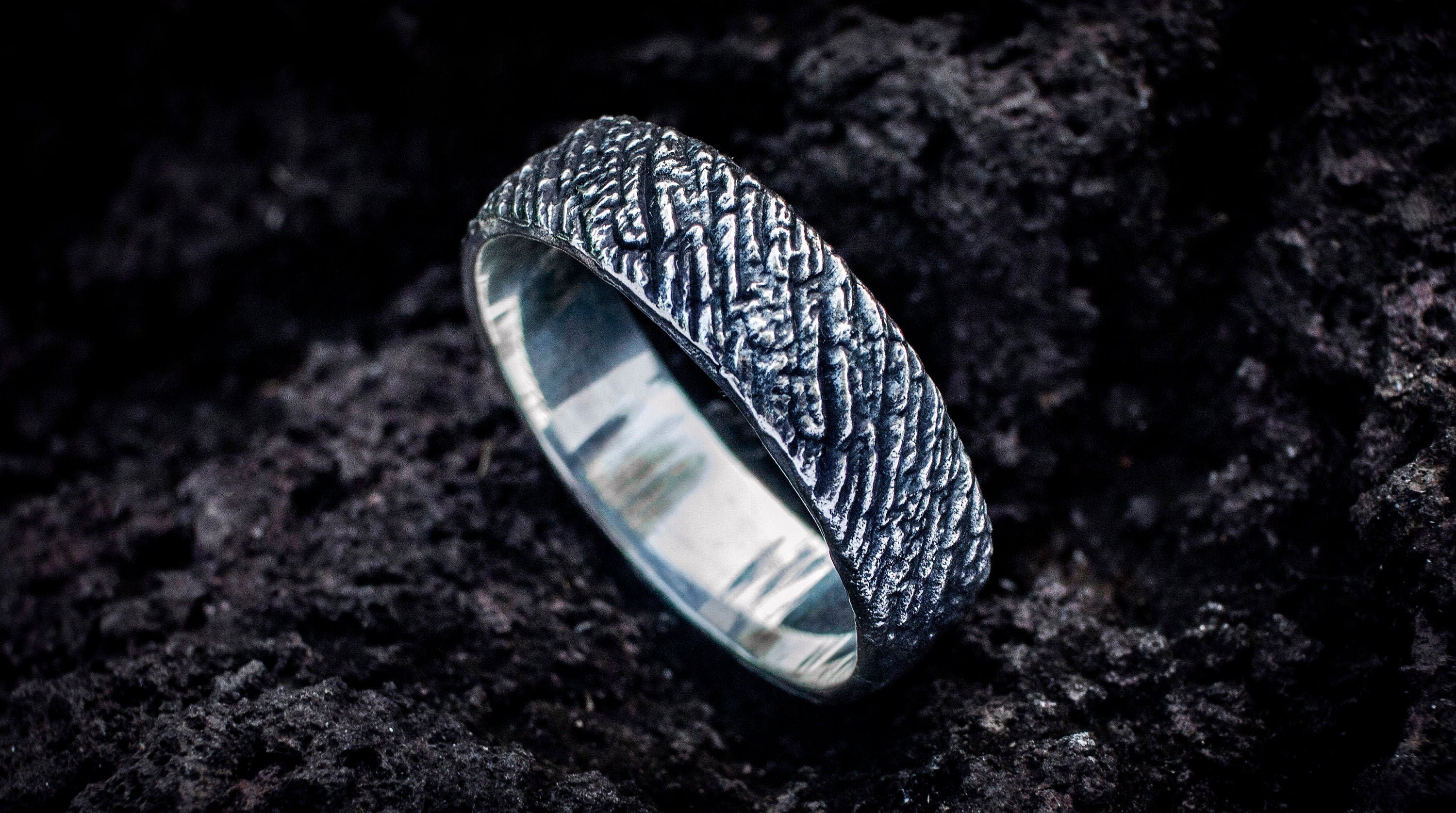 Tree Bark Ring | Wood Bark Band | Tree bark wedding band | Rustic Wedding Band | Rustic Wedding Ring | Textured ring