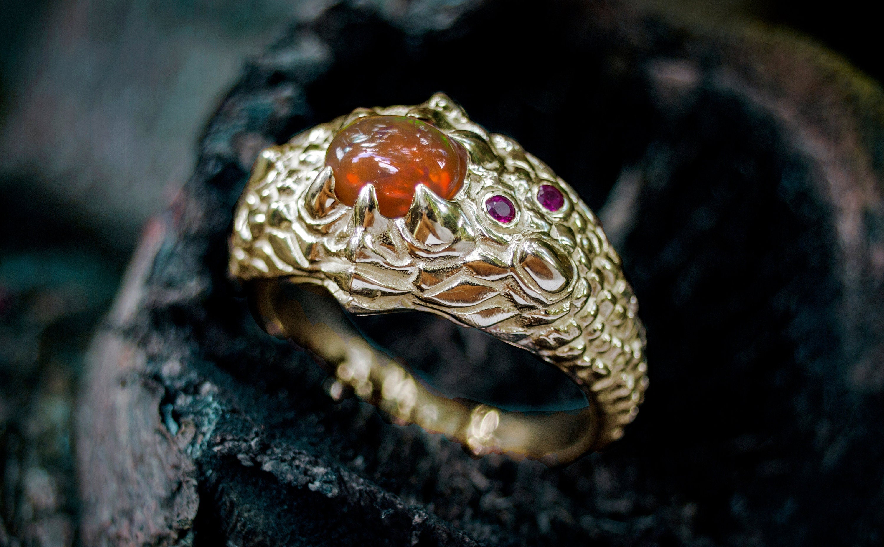 Gold Dragon Eye Ring