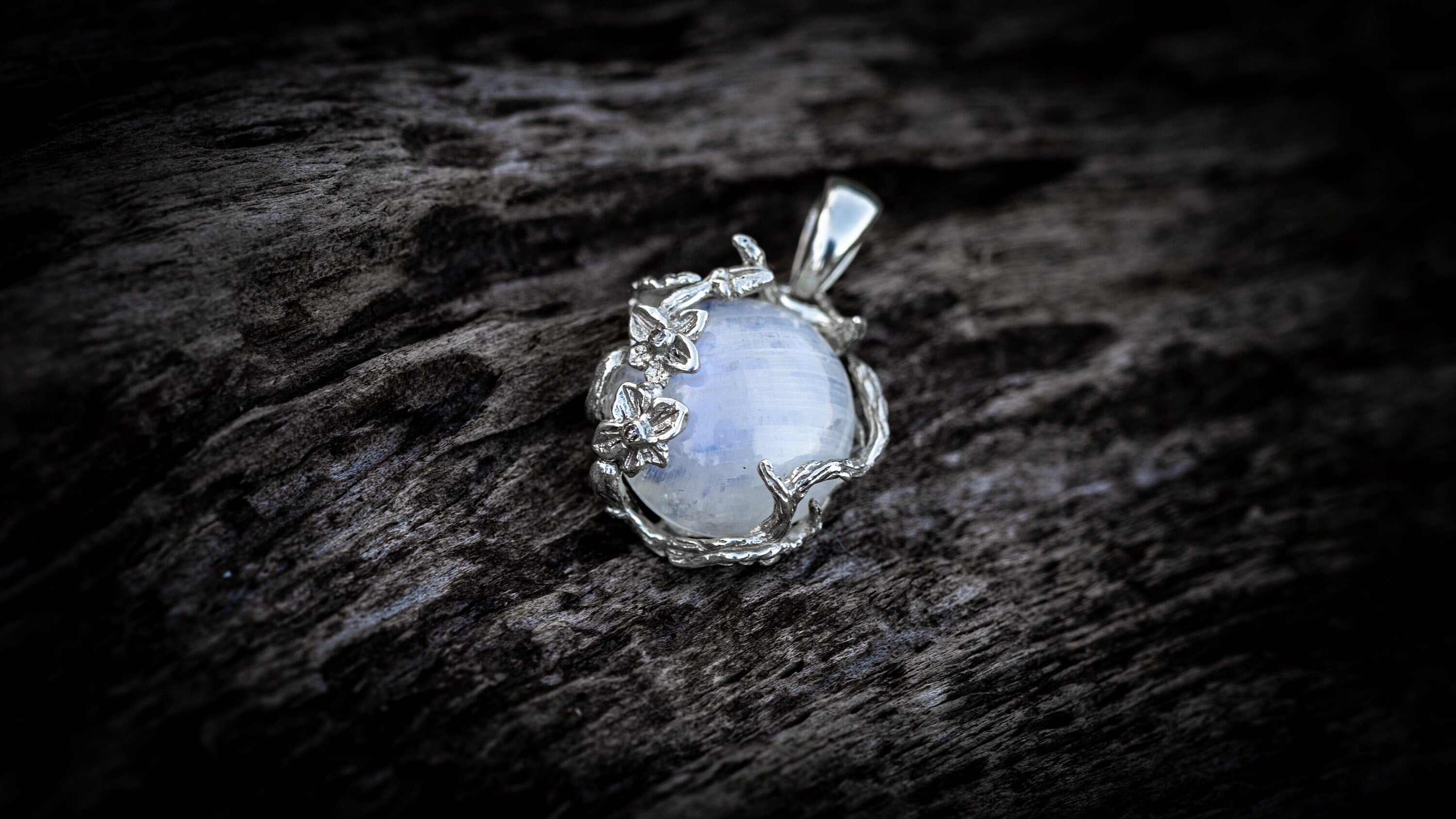 Rainbow Moonstone Gold Flower Necklace with Gemstone