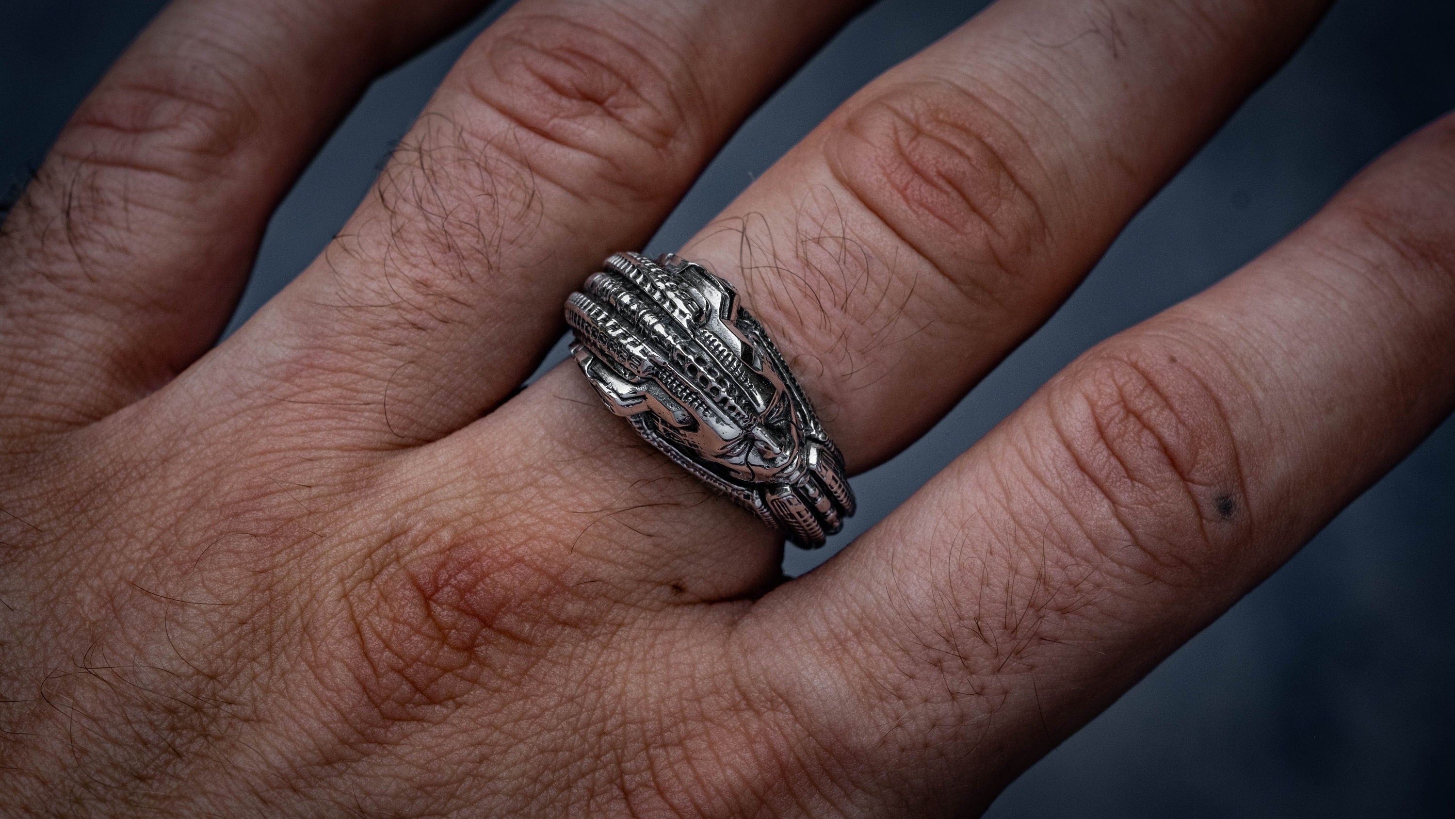 Alien Ring | Sci-Fi Space Ring | Xenomorph Ring | Alien Ring | Cyberpunk Jewelry | Futuristic ring | Hr Giger | Biomechanical Jewelry