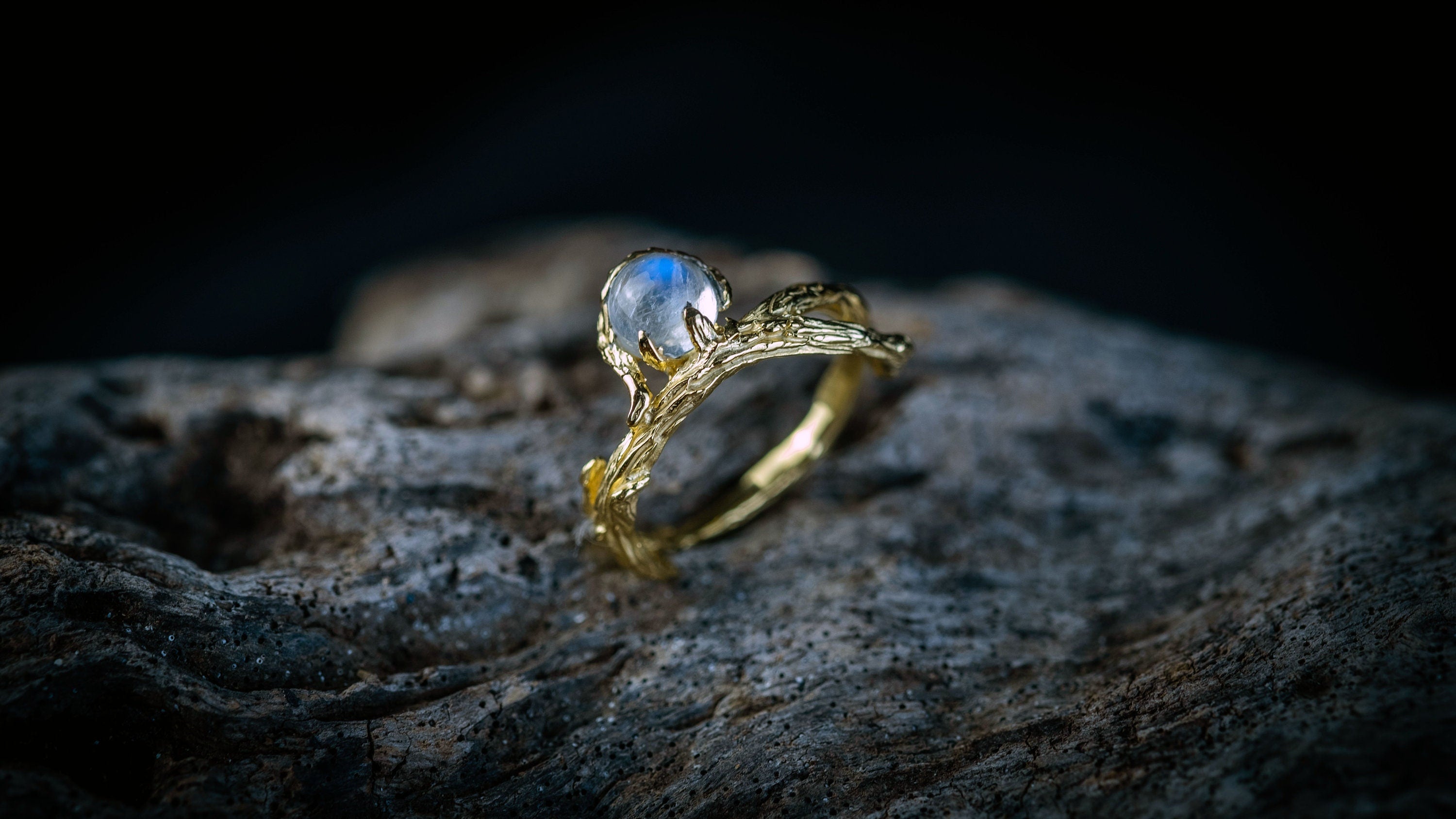 Rainbow Moonstone Gold Engagement Women's Ring 'Bine' | Moonstone Engagement Ring | Solid Gold Ring | Twig Ring | Nature Inspired