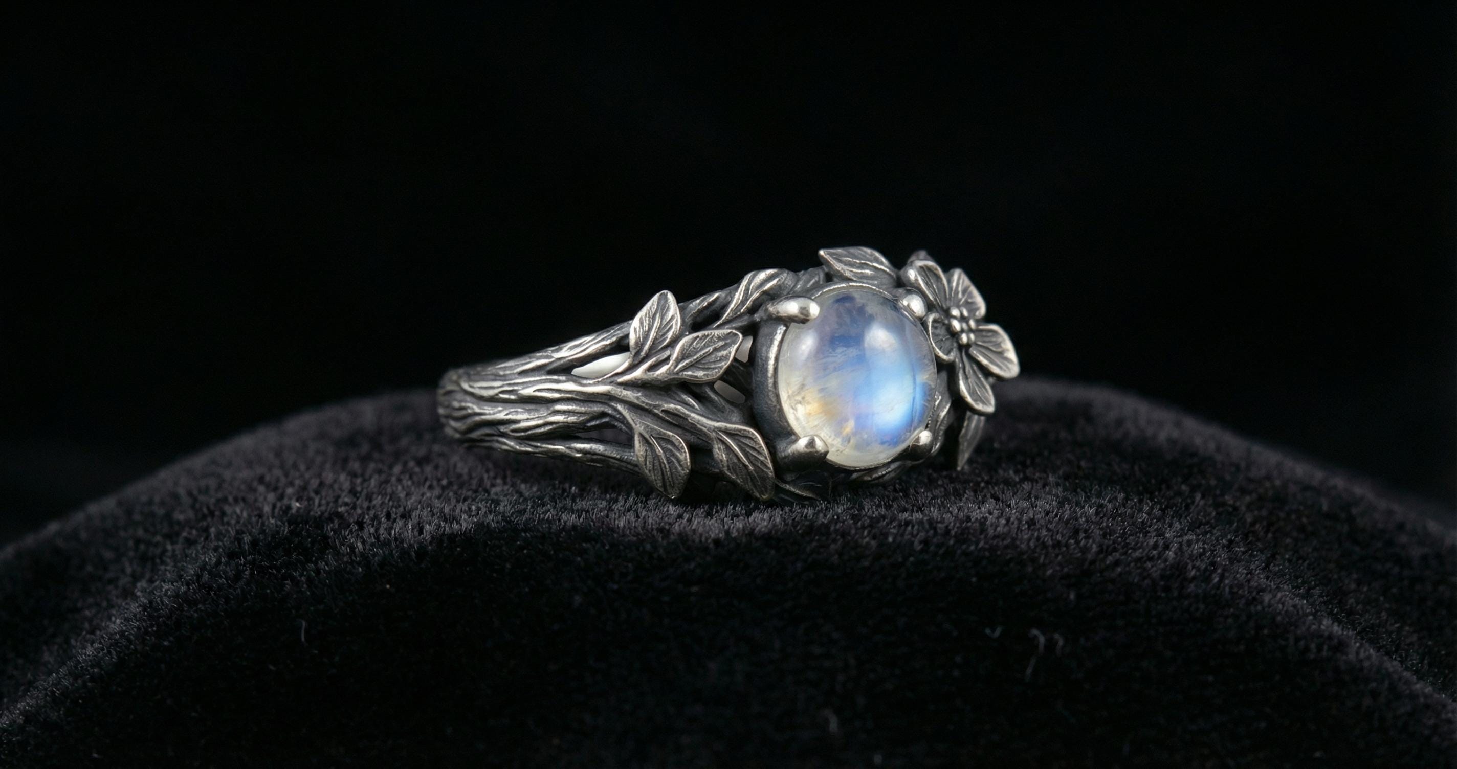 Silver Engagement Ring 'Flora' | Nature Inspired Jewelry | Twig ring with Flower and Gemstone | Forest Jewelry | Gift for Her