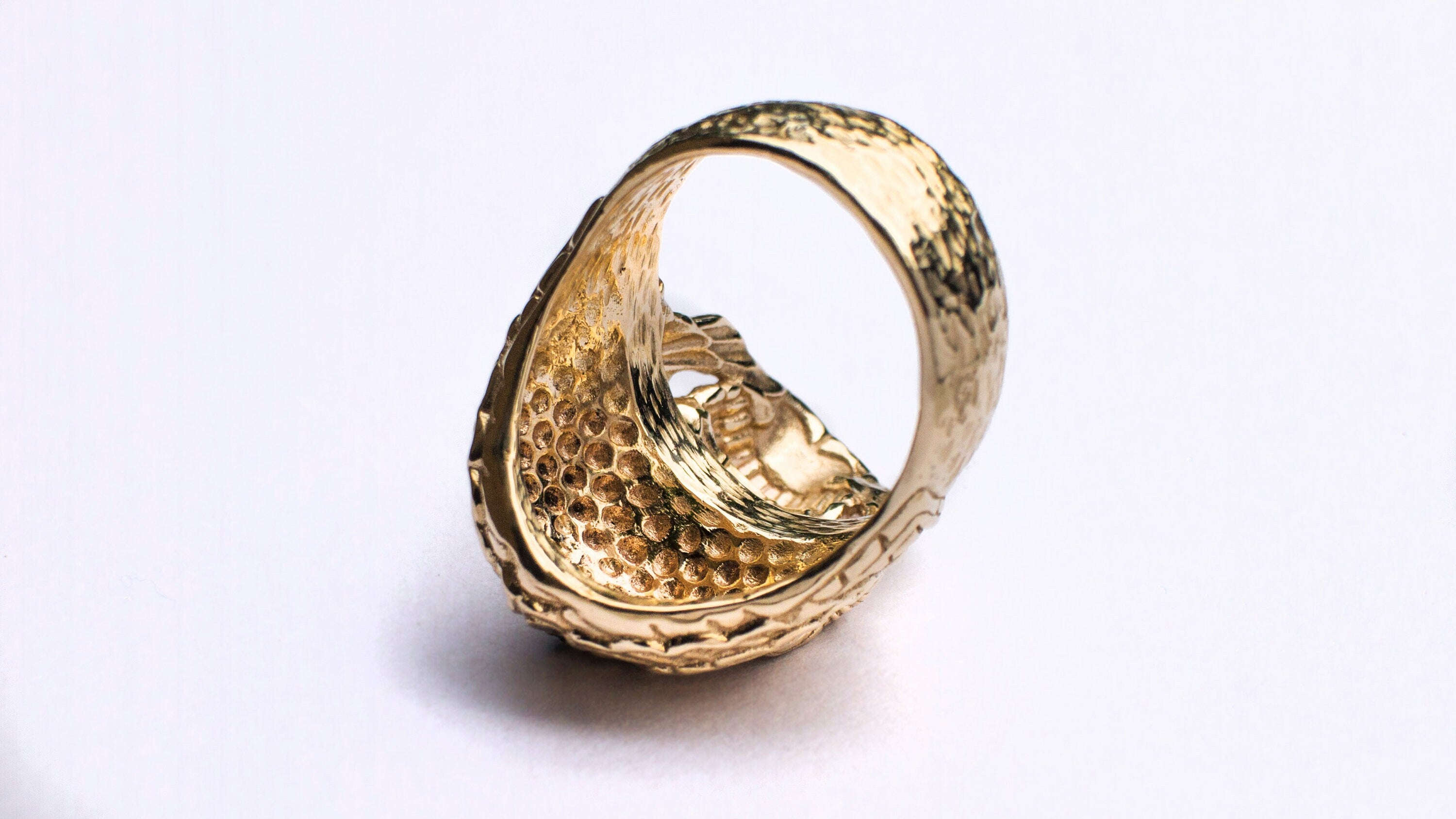 Gold Skull Ring 'Spiral Skull'