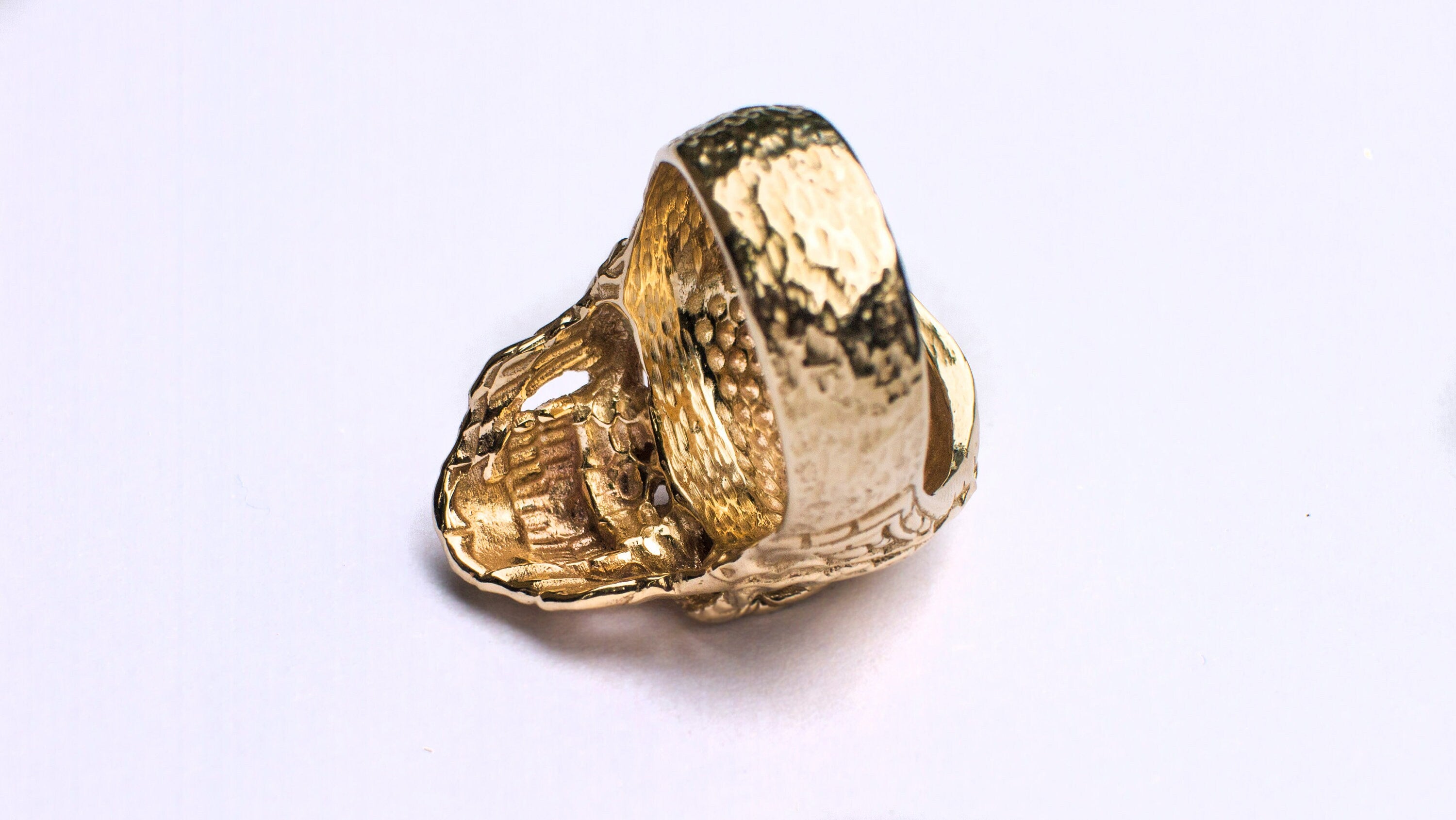 Gold Skull Ring 'Spiral Skull'