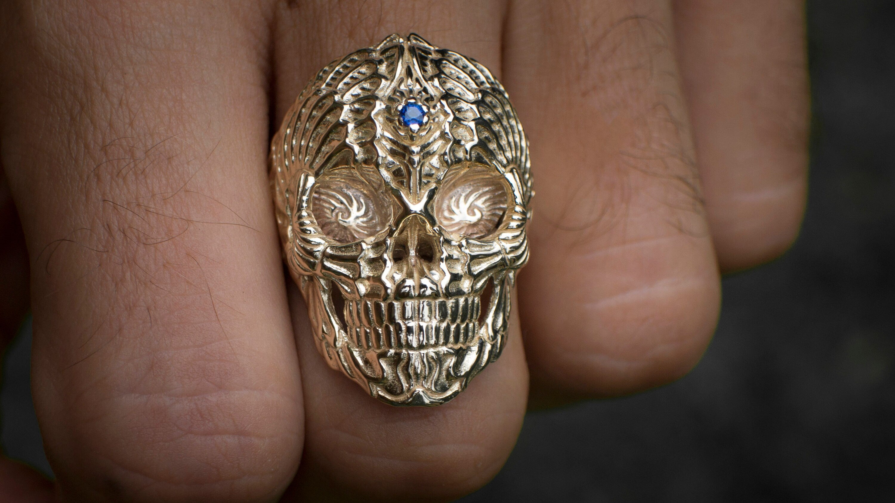 Gold Skull Ring 'Spiral Skull'