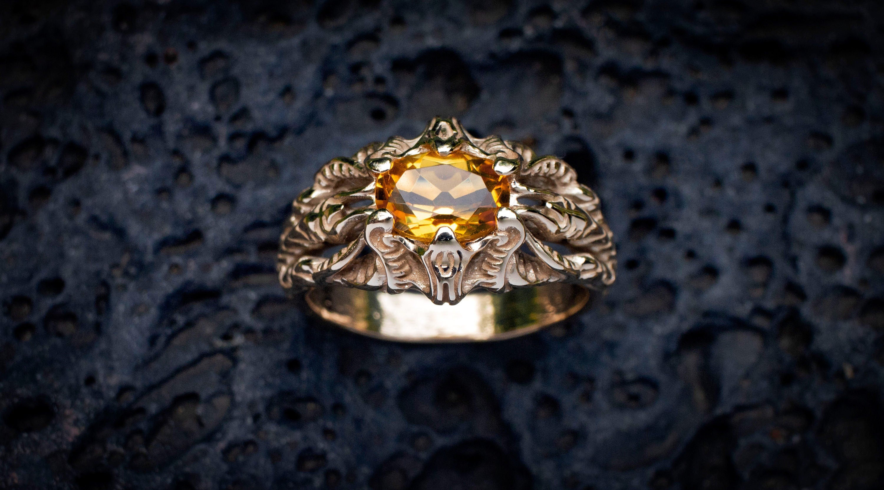 Gold Elven Ring 'Vibra'