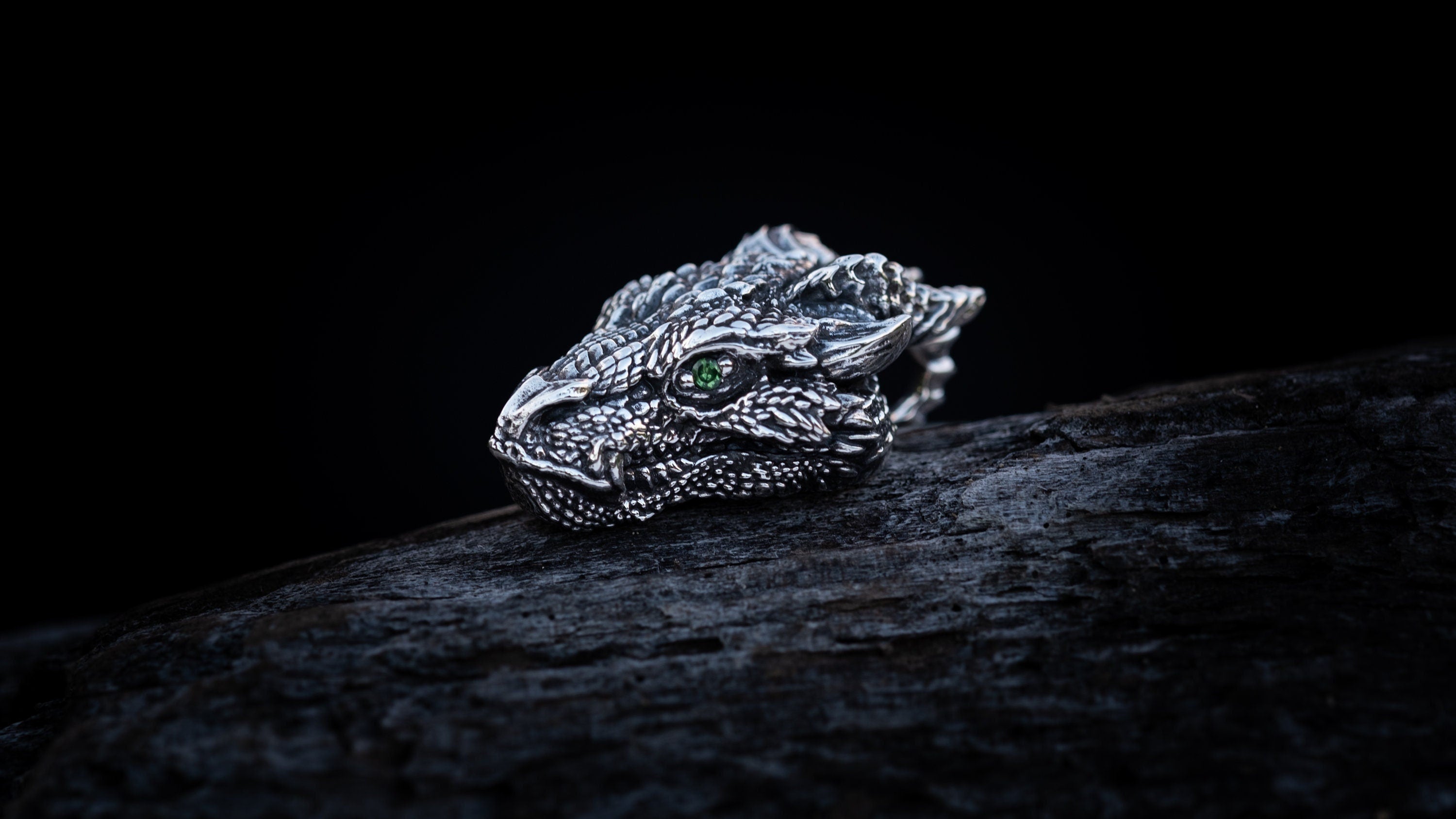 Mens Dragon Head Pendant